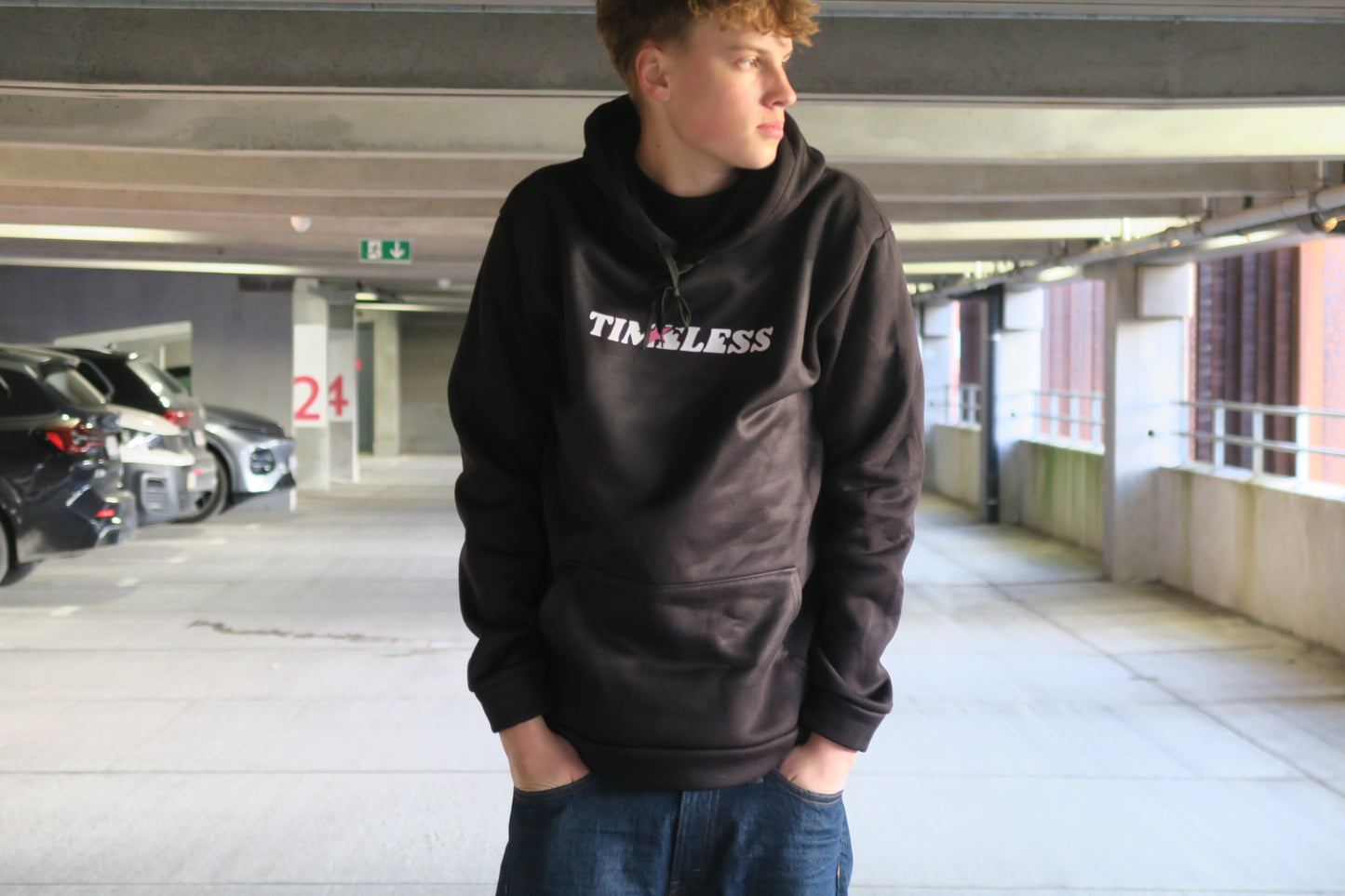 Timeless Hoodie Sort